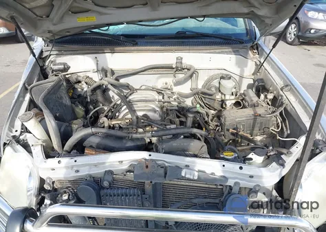 2002 Toyota Sequoia Limited V8 from USA, damaged, VIN 5TDBT48A82S093936